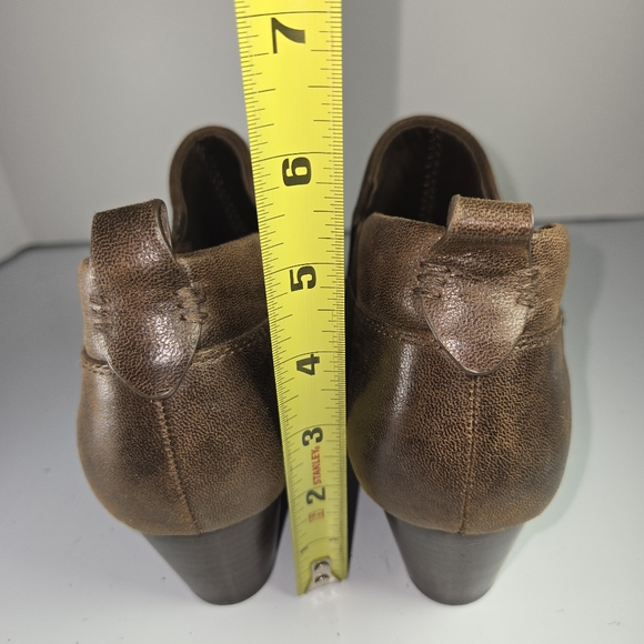 N265 BareTraps Roper Brown Ankle Boots Size 8.5M - Picture 3 of 8